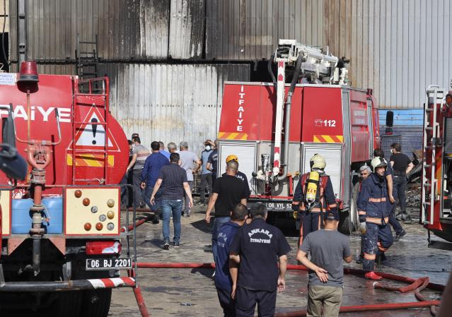 Kahramankazan’da geri dönüşüm fabrikasında çıkan yangın söndürüldü