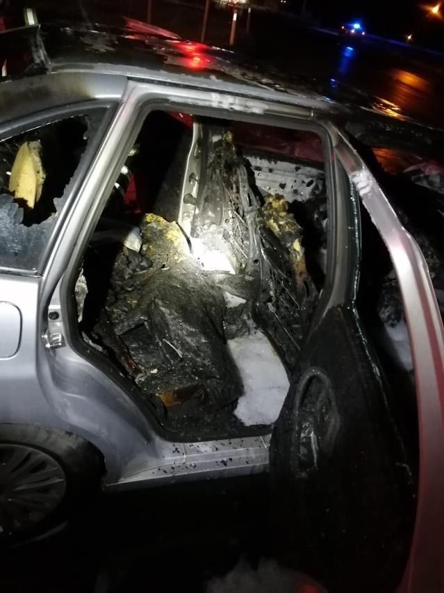 Kırıkkale’de seyir halindeki otomobilde çıkan yangın hasara neden oldu