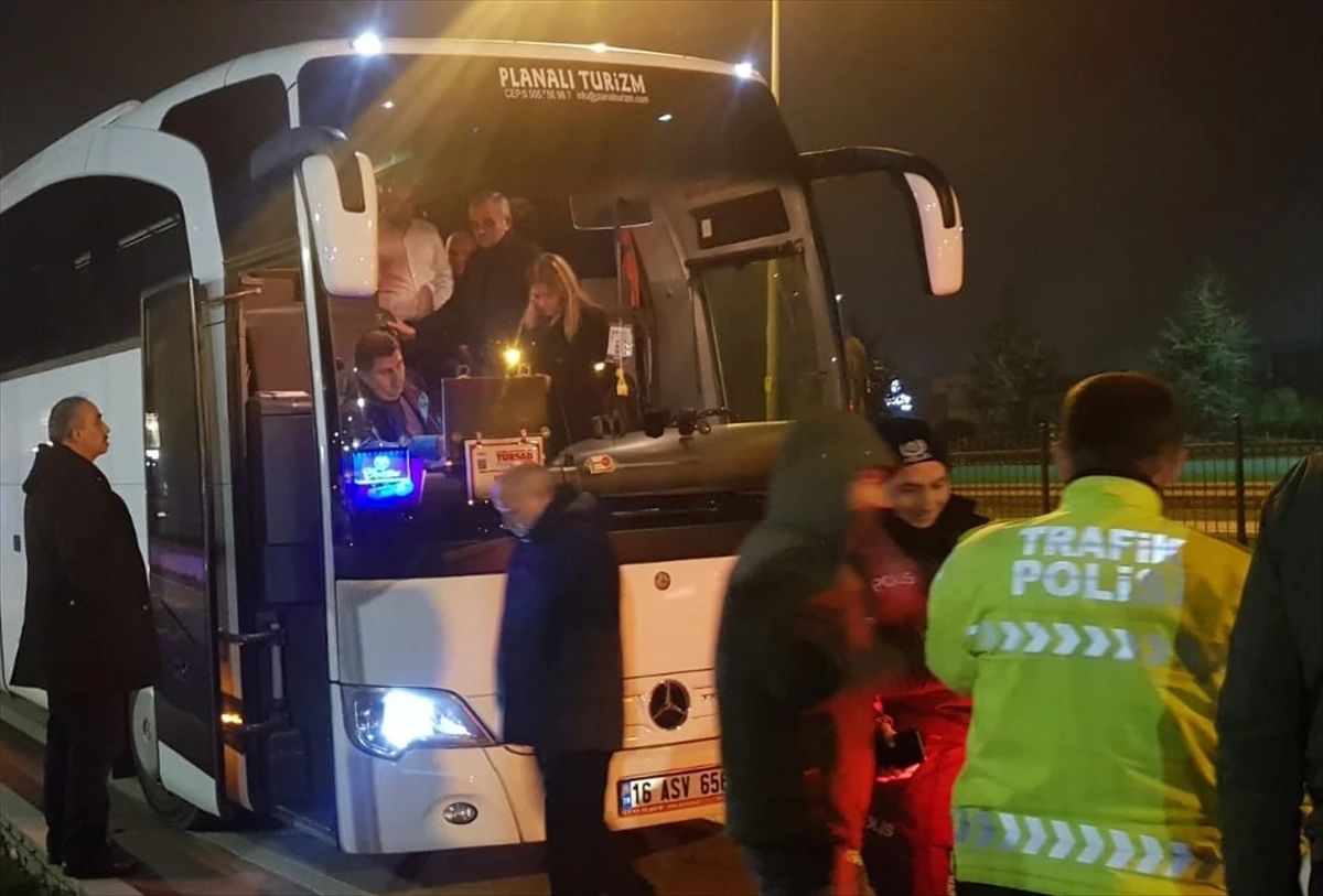 Bursa’dan Ankara’ya gezi için hareket eden tur otobüsü çalıntı çıktı
